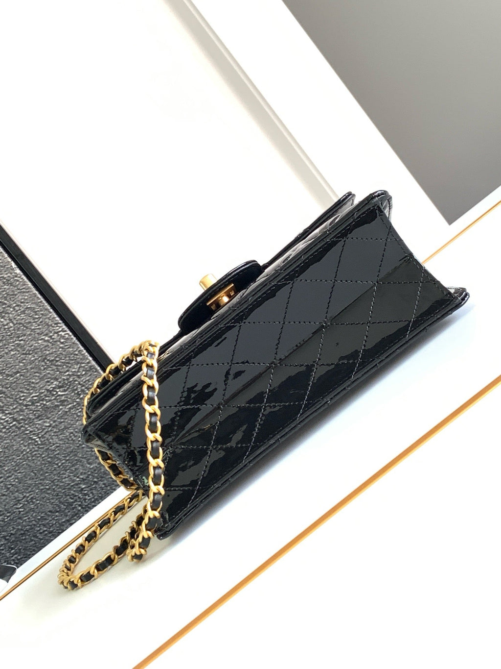 CHA 23K Handbag