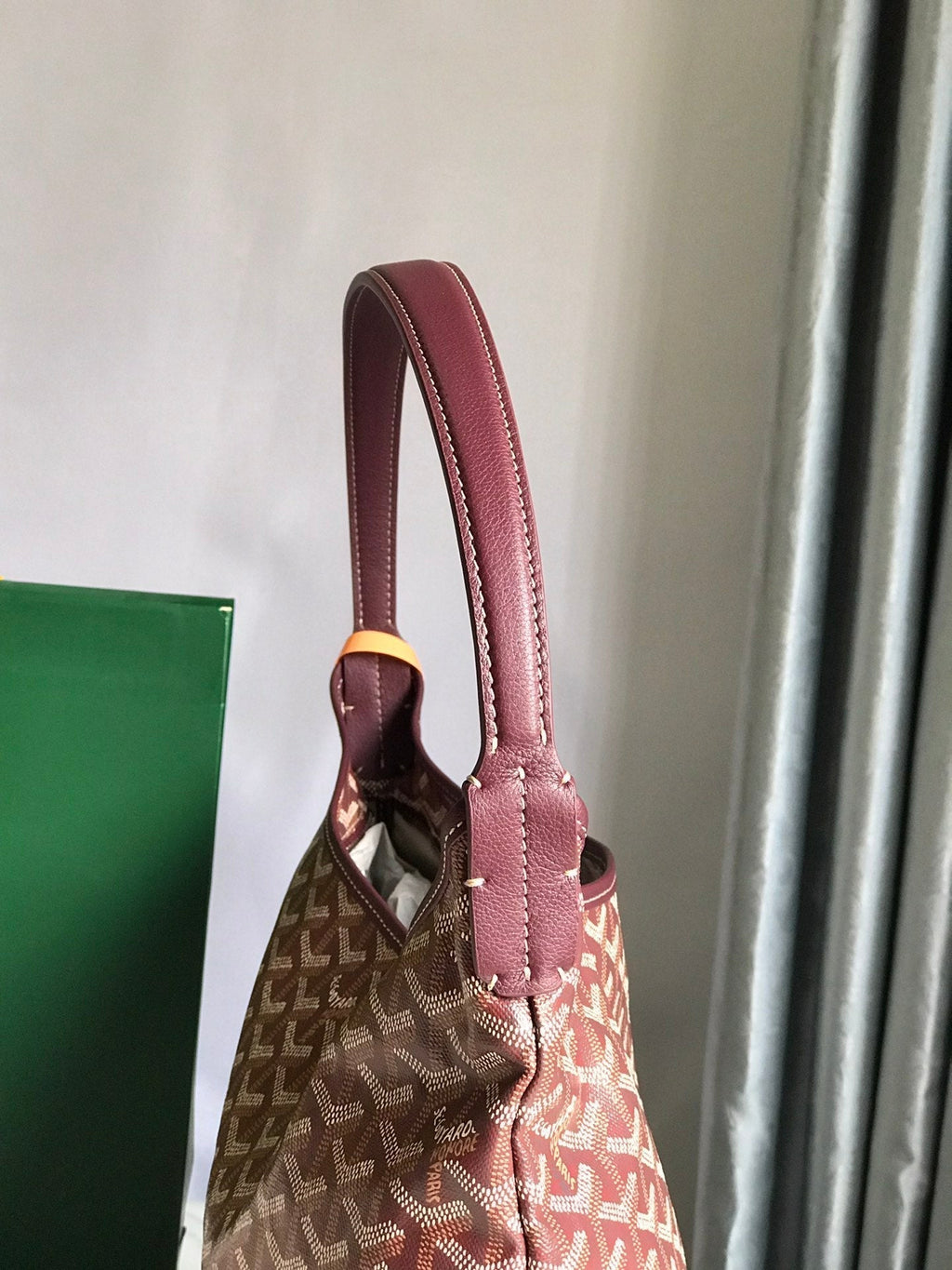 HOBO BOHEME 42CM RED CANVAS