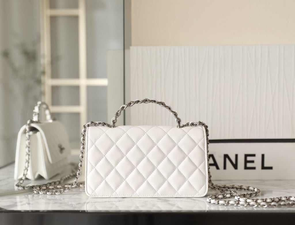 CC WOC 18.5 WHITE LAMBSKIN SILVER HARDWARE
