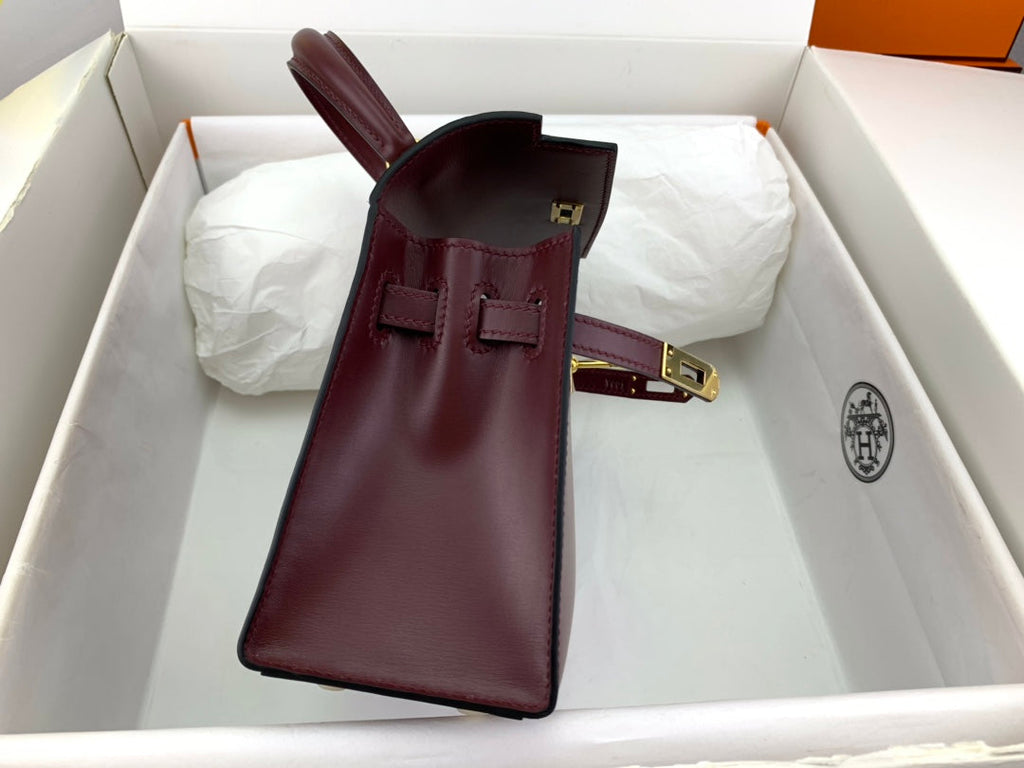 KELLY MINI 20 BAG IN WINE RED SMOOTH CALFSKIN WITH GOLD HARDWARE