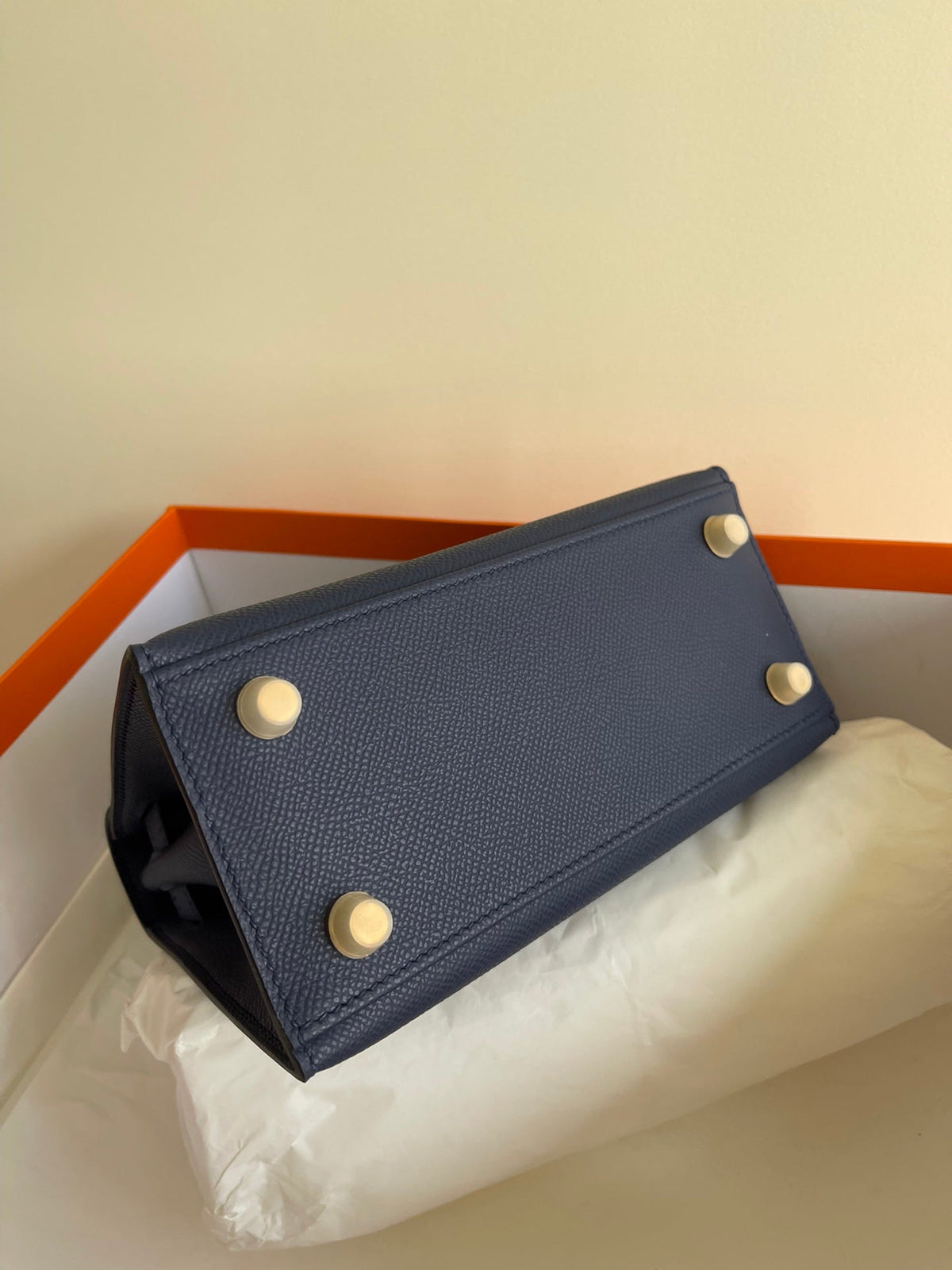 KELLY MINI 20 BAG IN NAVY BLUE CALFSKIN WITH GOLD HARDWARE