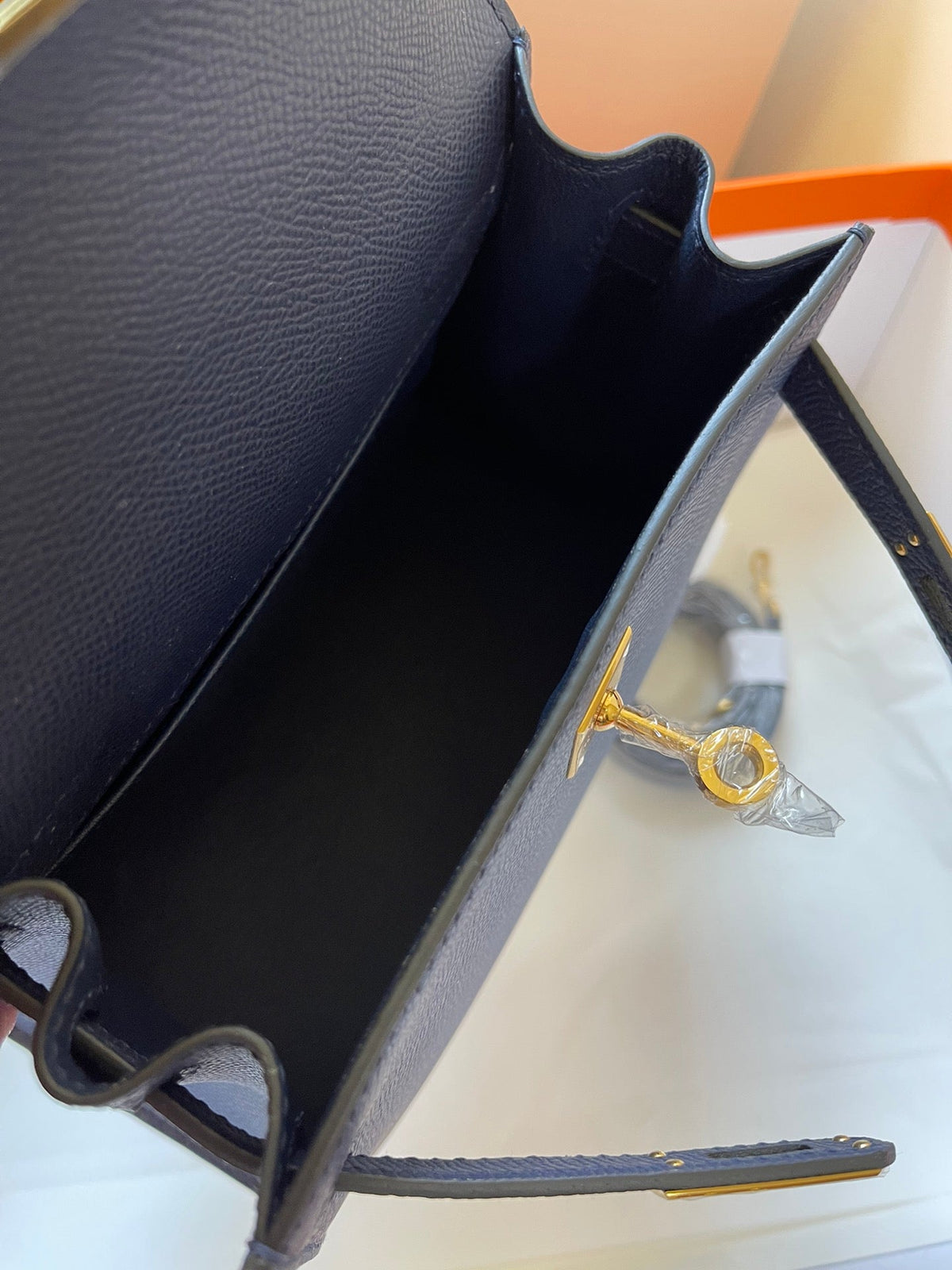 KELLY MINI 20 BAG IN NAVY BLUE CALFSKIN WITH GOLD HARDWARE