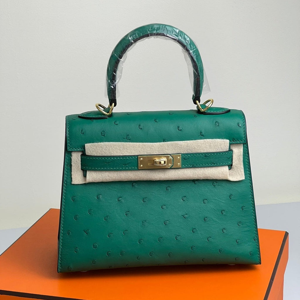 KELLY BAG 20 IN TEAL GREEN OSTRICH LEATHER WITH GOLD HARDWARE
