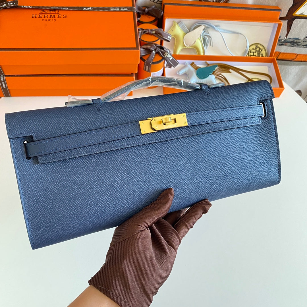 KELLY CUT 31 IN CLASSIC BLUE CALFSKIN WITH GOLD HARDWARE