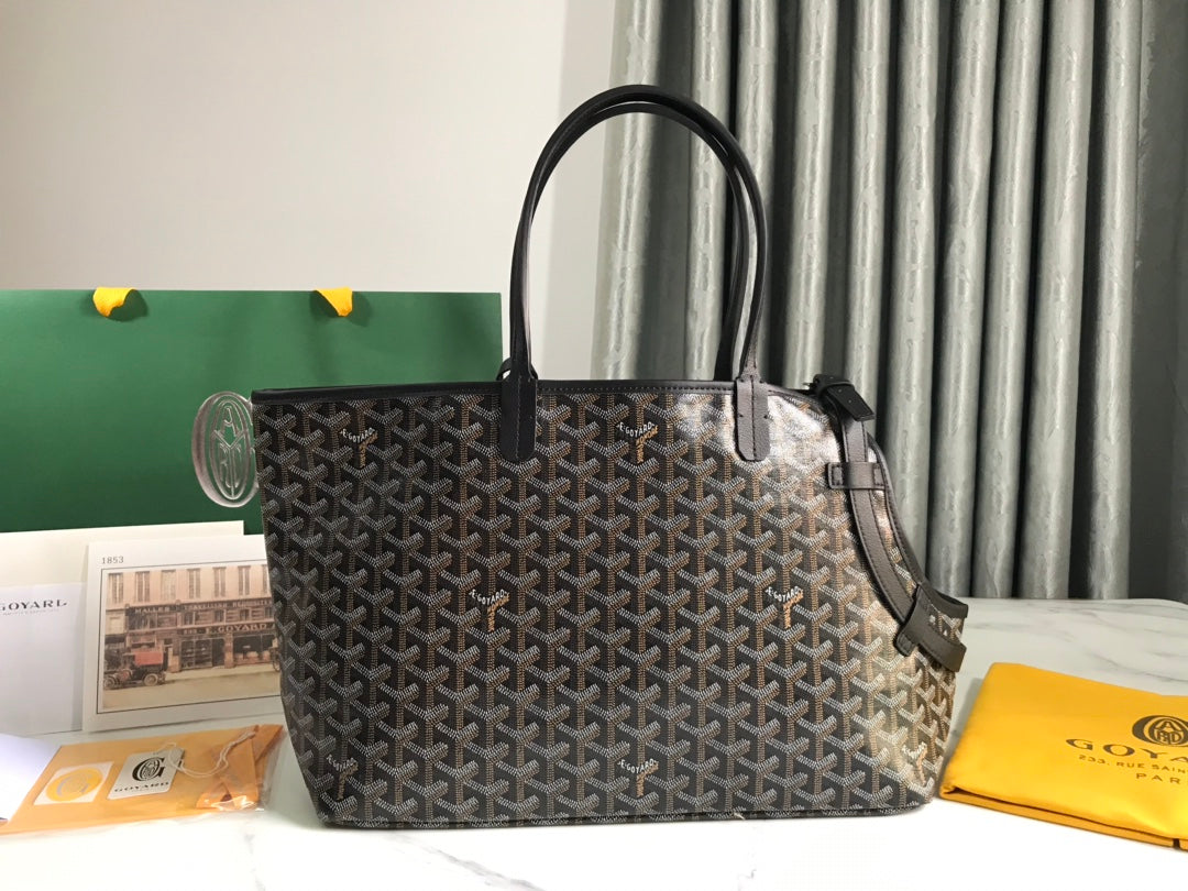 CHIEN GRIS BAG 33 IN BLACK GOYARDINE CANVAS AND TAN CALFSKIN TRIM