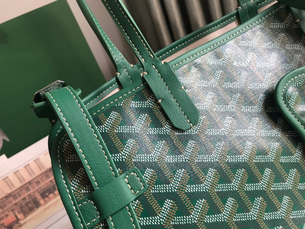 CHIEN GRIS BAG 33 IN GREEN GOYARDINE CANVAS AND CALFSKIN TRIM