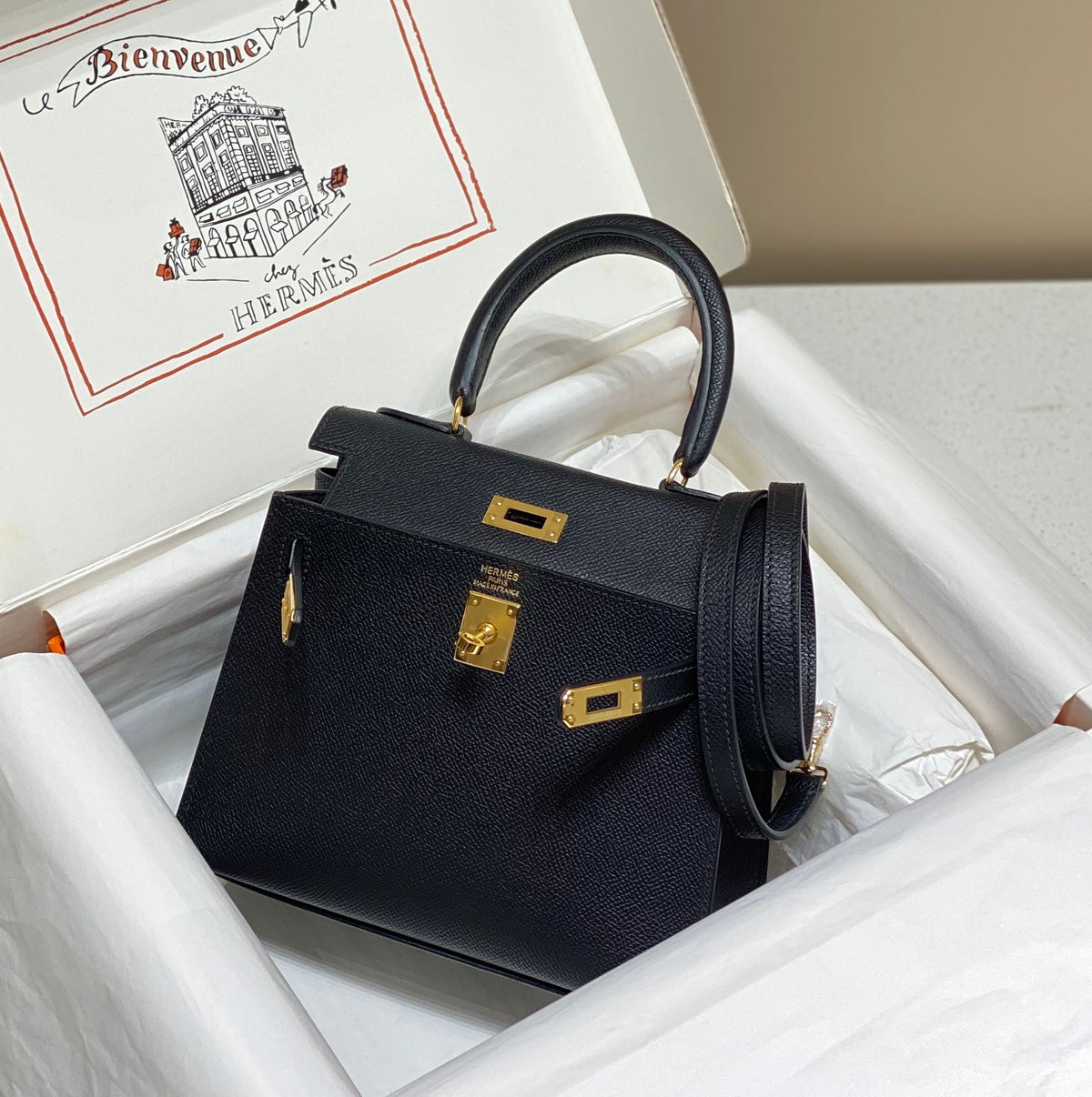 KELLY MINI 20 BAG IN BLACK CALFSKIN WITH GOLD HARDWARE