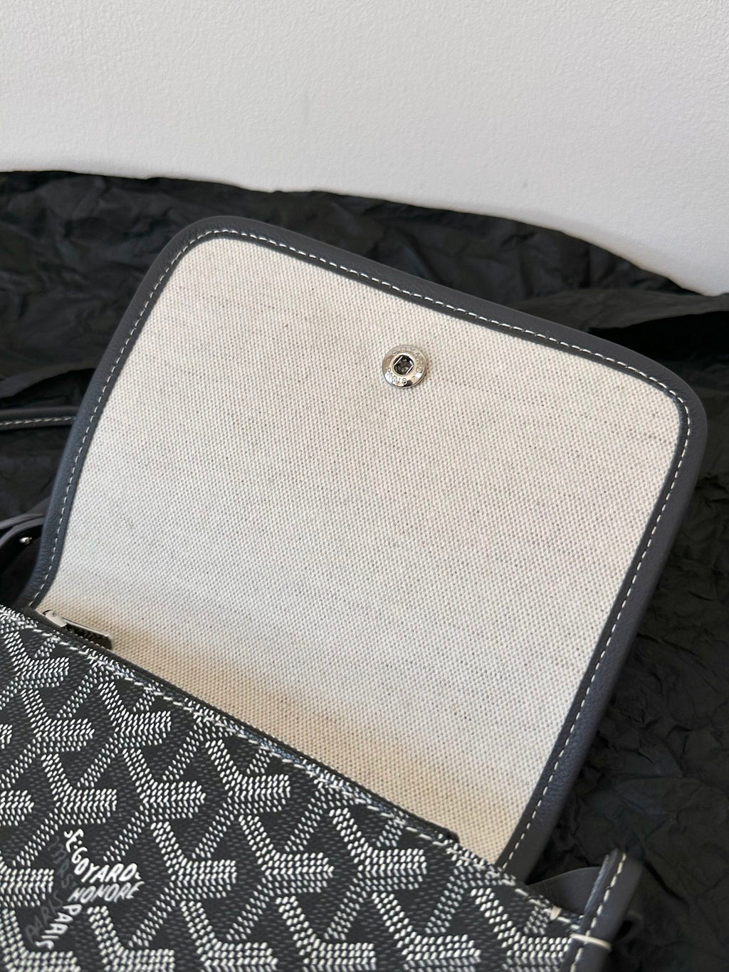 PLUMET POCKET WALLET 20 IN GREY BLACK GOYARDINE CANVAS AND LAMBSKIN TRIM