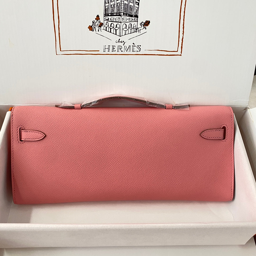 KELLY CUT 31 IN SALMON PINK CALFSKIN WITH SILVER HARDWARE
