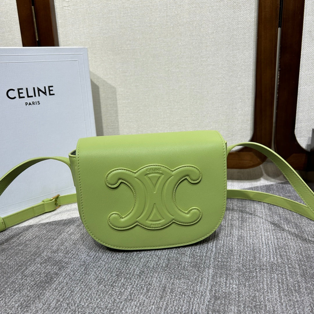 FOLCO CUIR TRIOMPHE 18 IN INCHWORM GREEN CALFSKIN