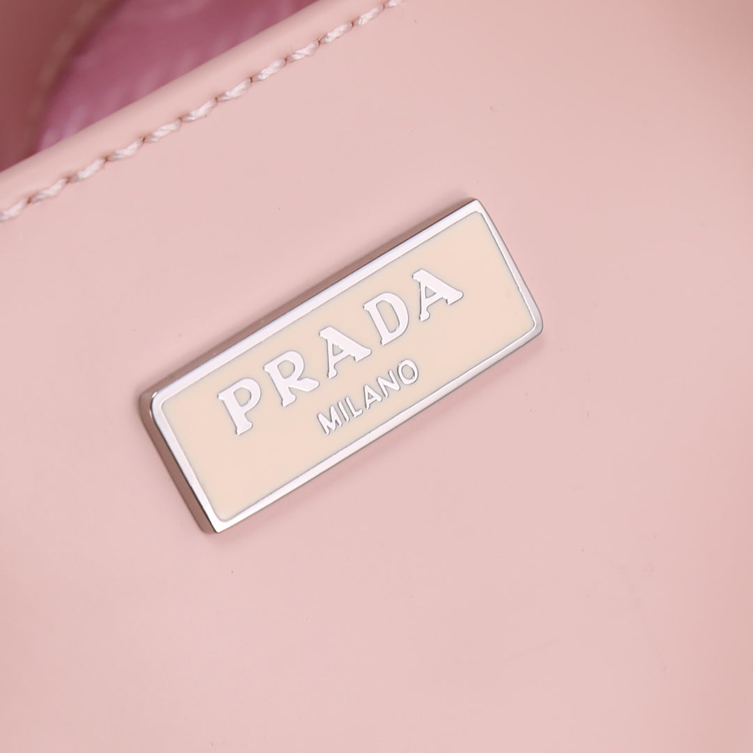 PRA 23 BAG IN LIGHT PINK CALFSKIN SILVER HARDWARE