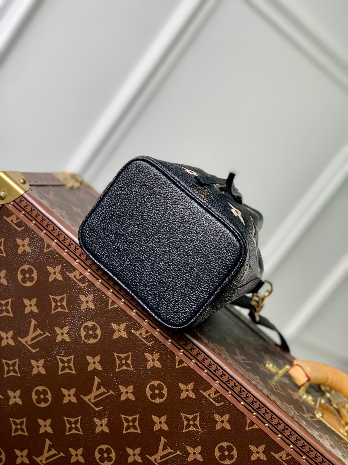 NANO NOÉ 16 IN BLACK BEIGE BICOLOR MONOGRAM EMPREINTE CALFSKIN