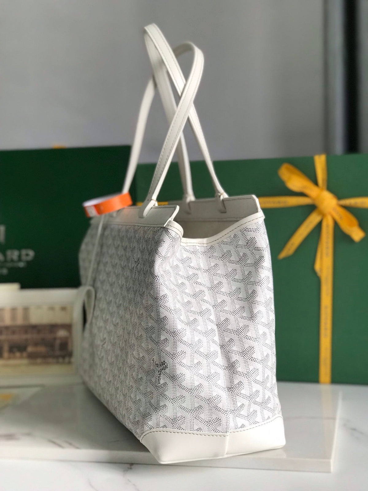 BELLECHASSE BIAUDE PM BAG 36 IN WHITE GOYARDINE CANVAS AND CALFSKIN TRIM