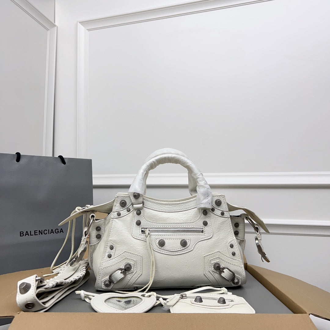 NEO CAGOLE 26 IN WHITE LAMBSKIN