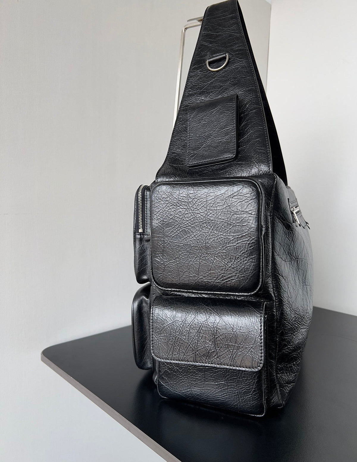 SUPERBUSY LARGE SLING BAG 42 IN BLACK LAMBSKIN