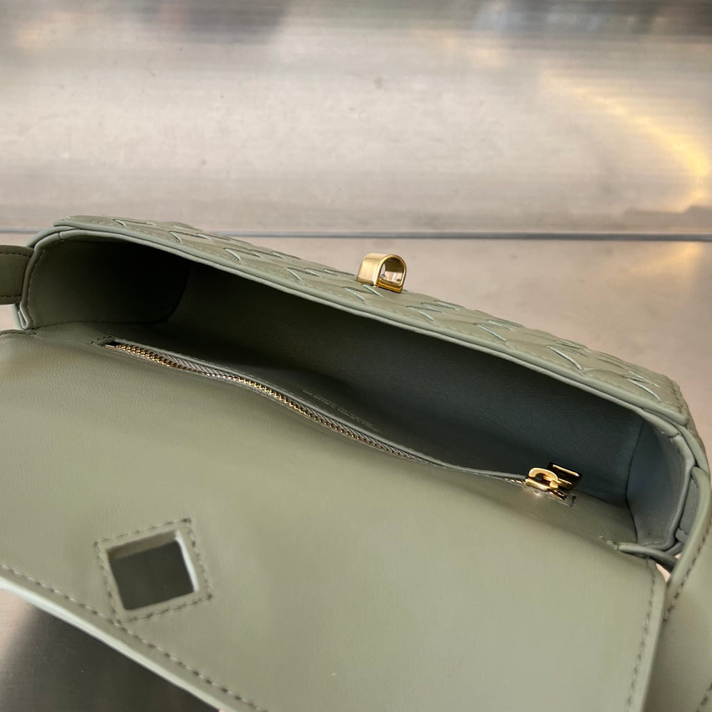 ANDIAMO 21 IN GRAY OLIVE LAMBSKIN