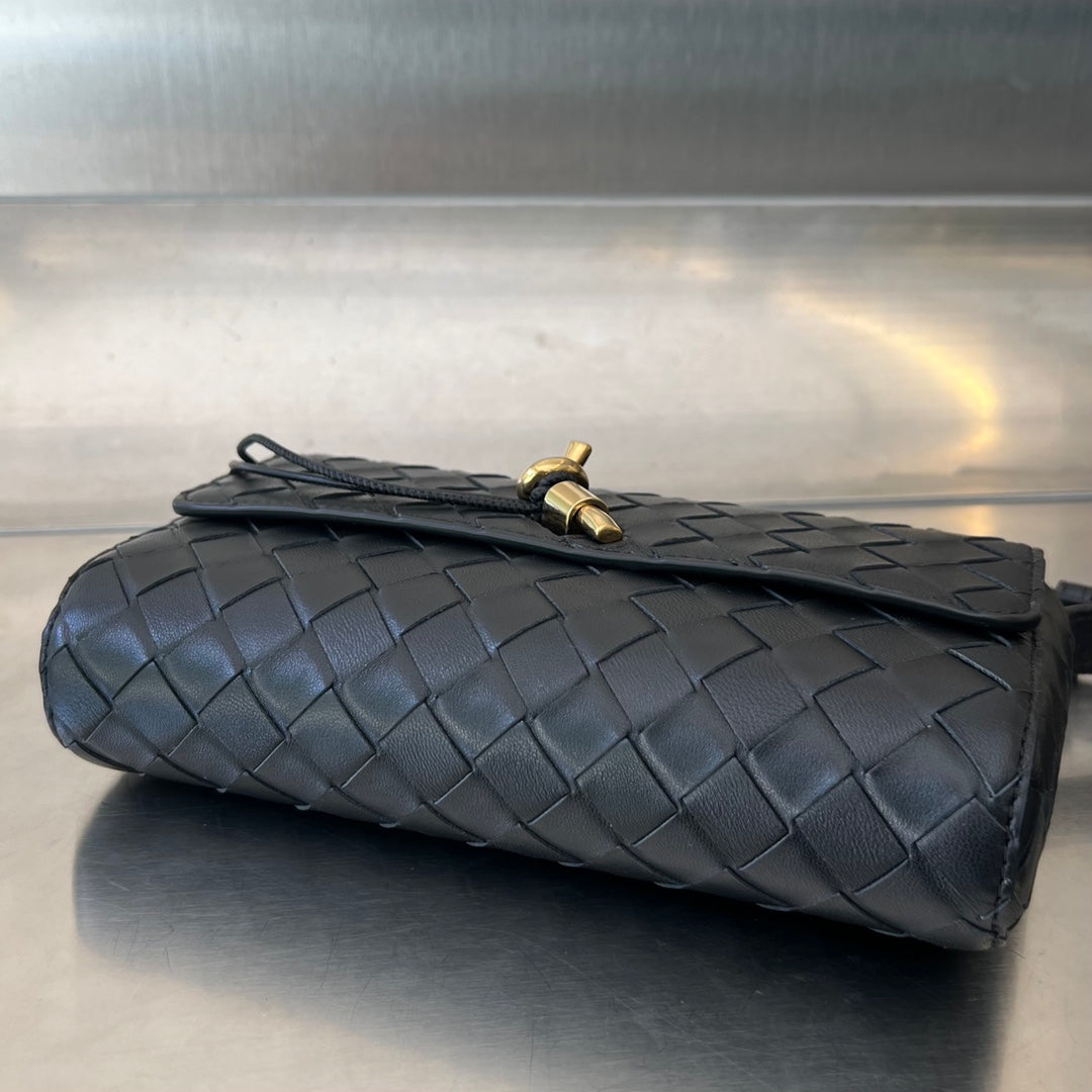 ANDIAMO 21 IN BLACK LAMBSKIN