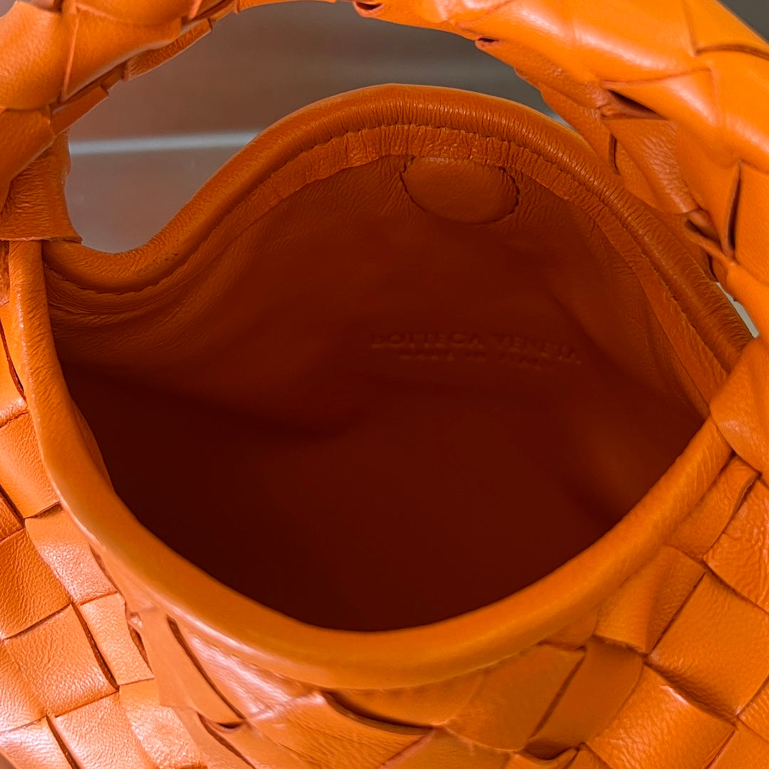 MINI HOP 25 IN FIRE ORANGE CALFSKIN