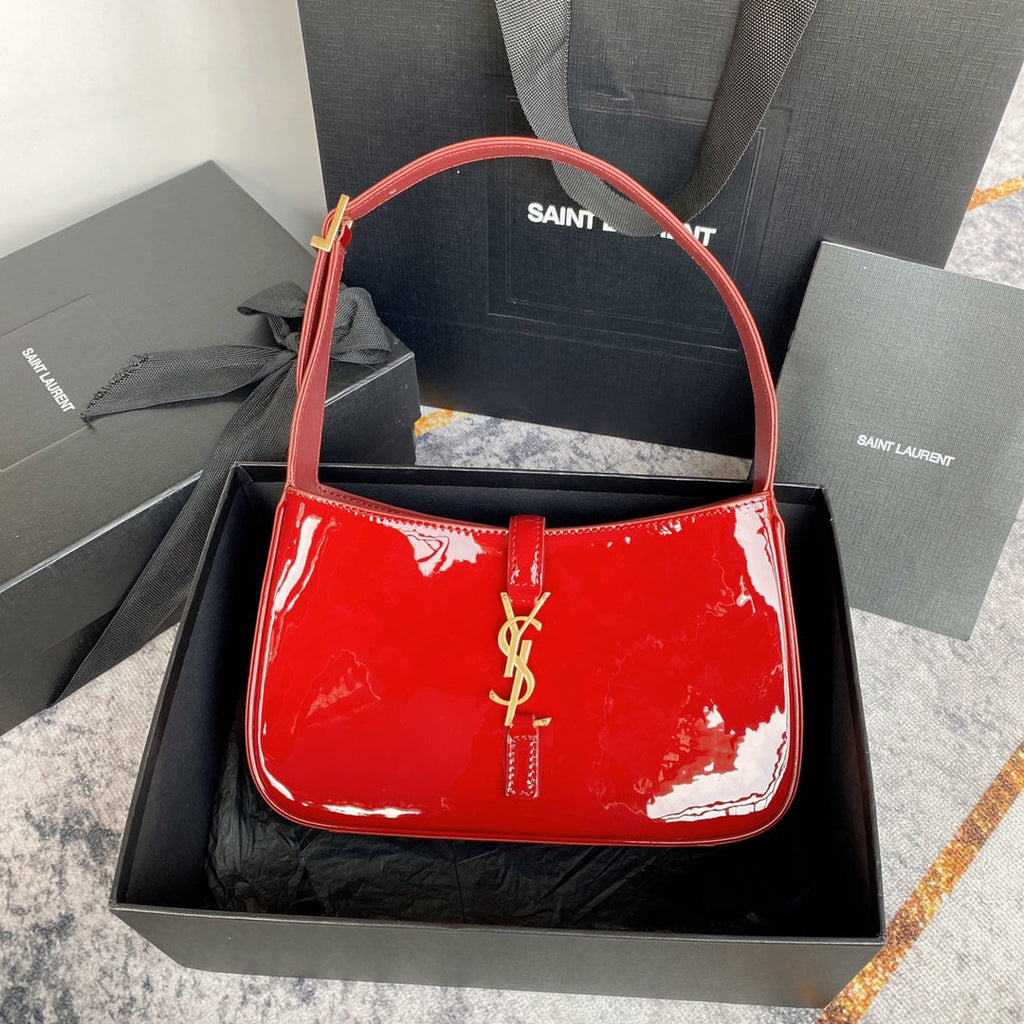 LE 5 À 7 BAG 24 IN RED GLOSSY CALFSKIN GOLD HARDWARE