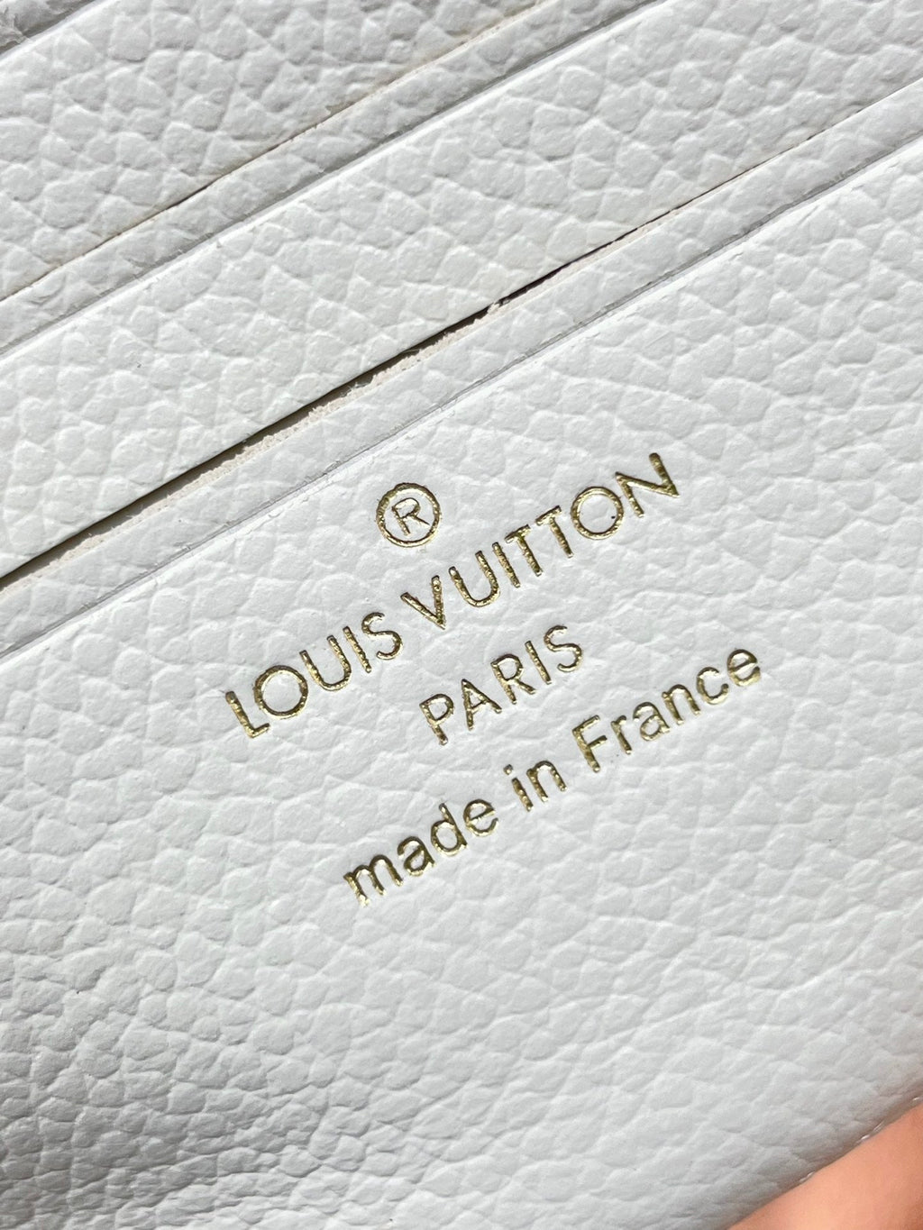 WALLET ON CHAIN IVY 23 IN WHITE PINK MONOGRAM EMPREINTE LEATHER