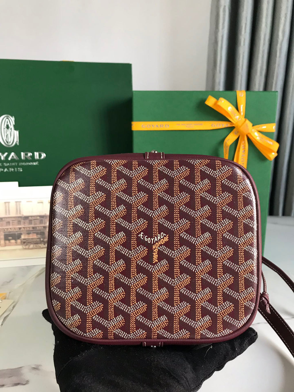 PETIT FLOT BUCKET BAG 22 IN WINE RED GOYARDINE CANVAS AND LAMBSKIN TRIM