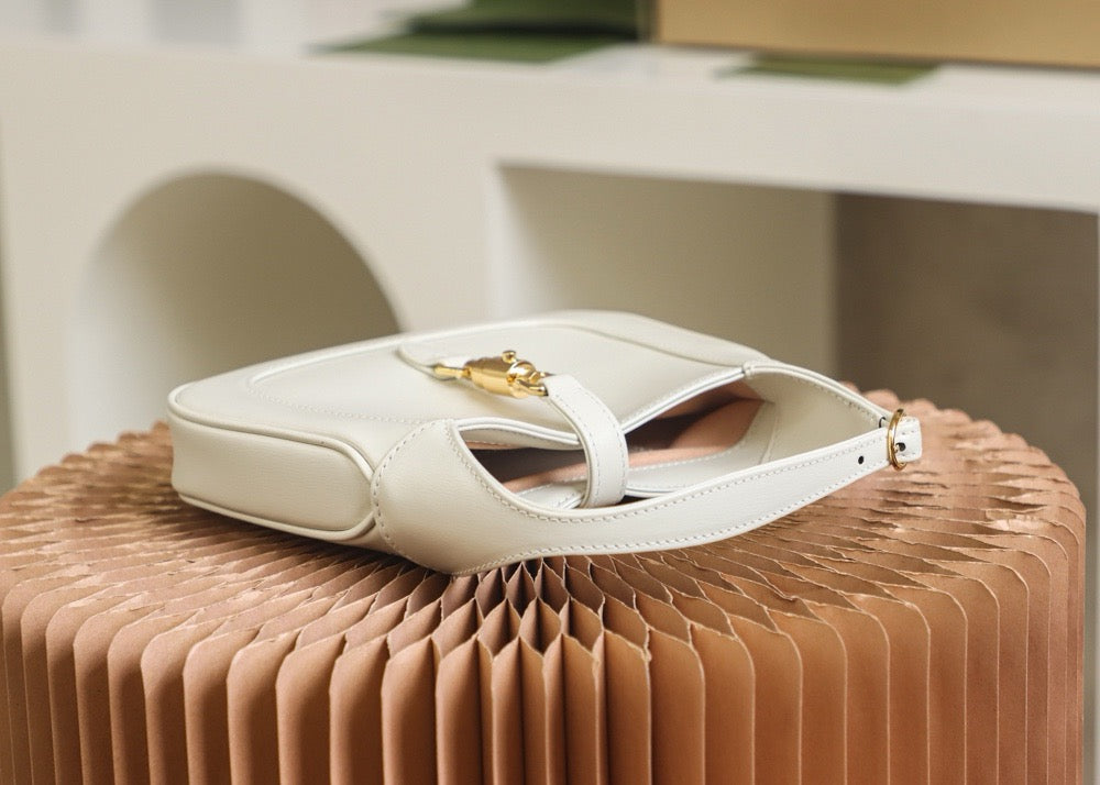 GC Jackie Mini 1961  19*13*3cm