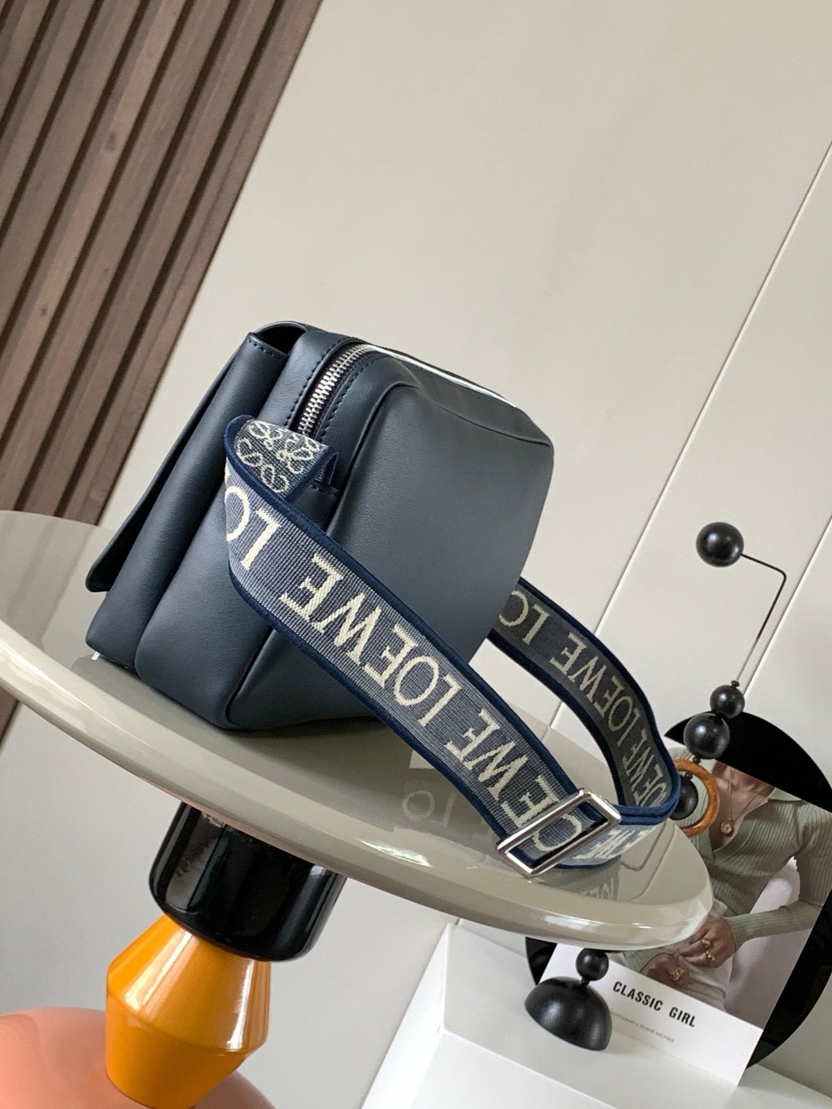 LO Messenger Bag