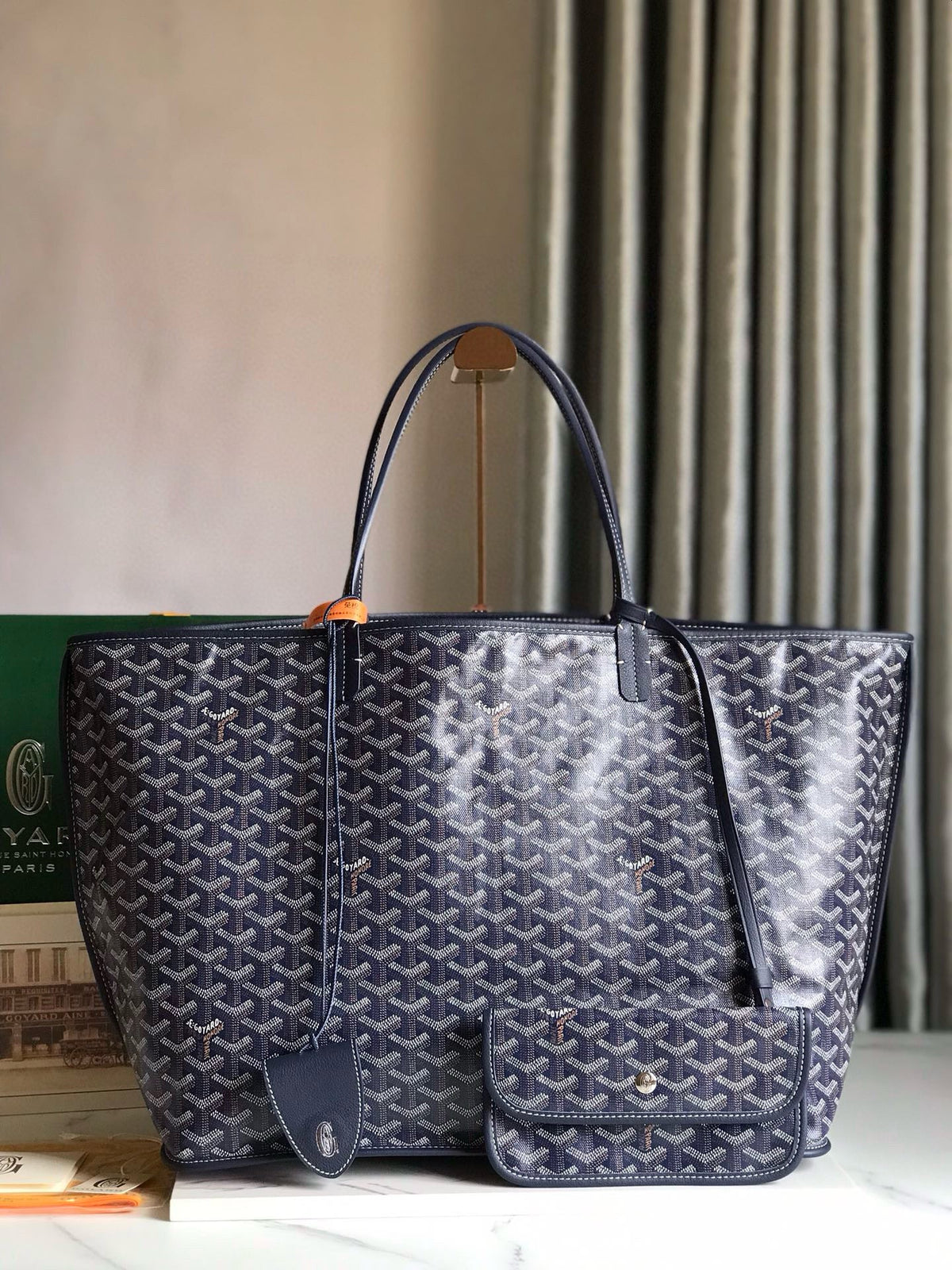 GOY REVERSIBLE ANJOU 39*32*19