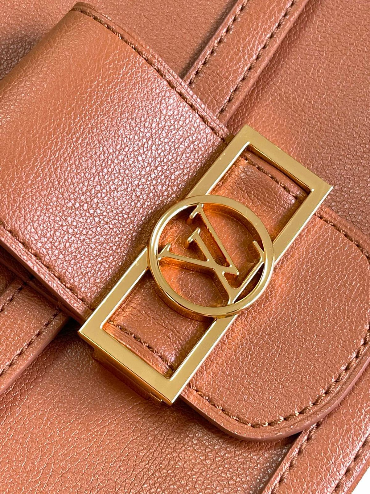 DAUPHINE SOFT MM 24 IN COGNAC CALFSKIN GOLD HARDWARE
