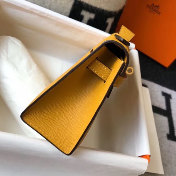 HERM Kelly Pochette Bag In Yellow Epsom Leather