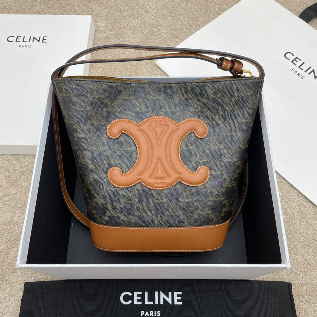 CEL Triomphe Bucket