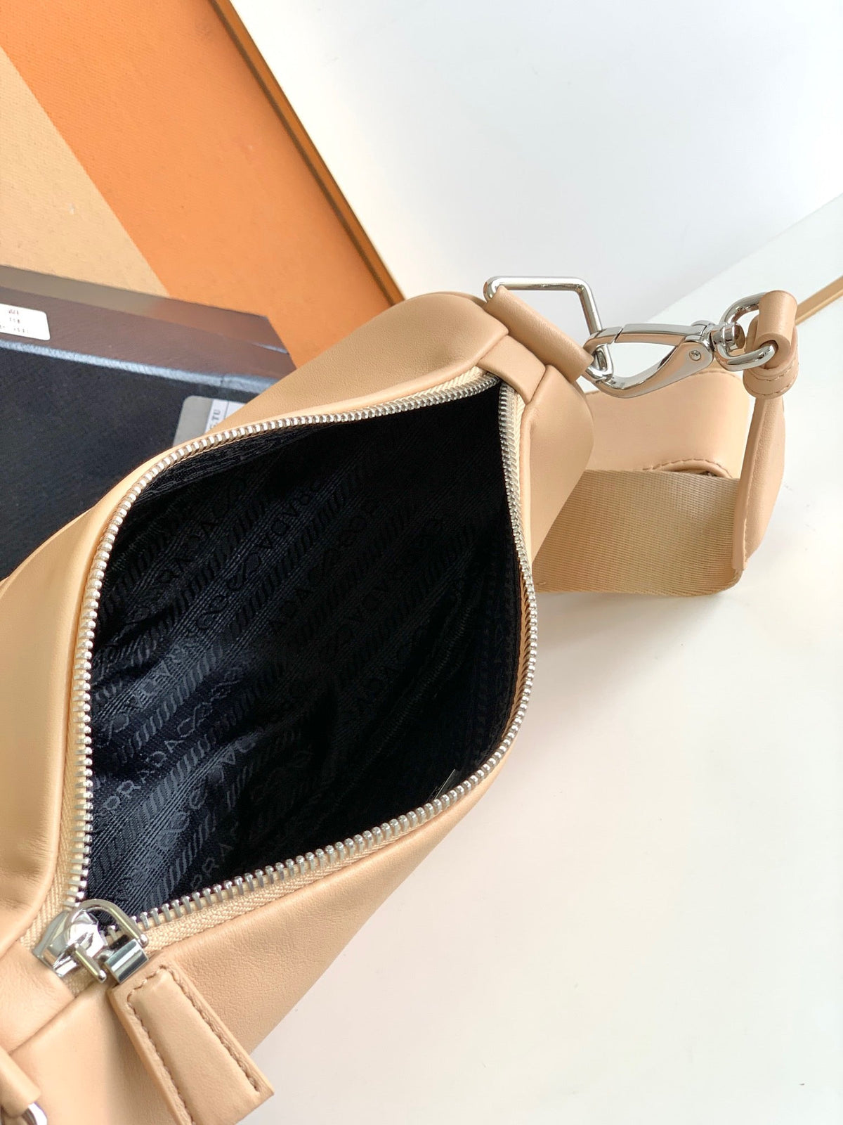 PRA Cross Body Bag