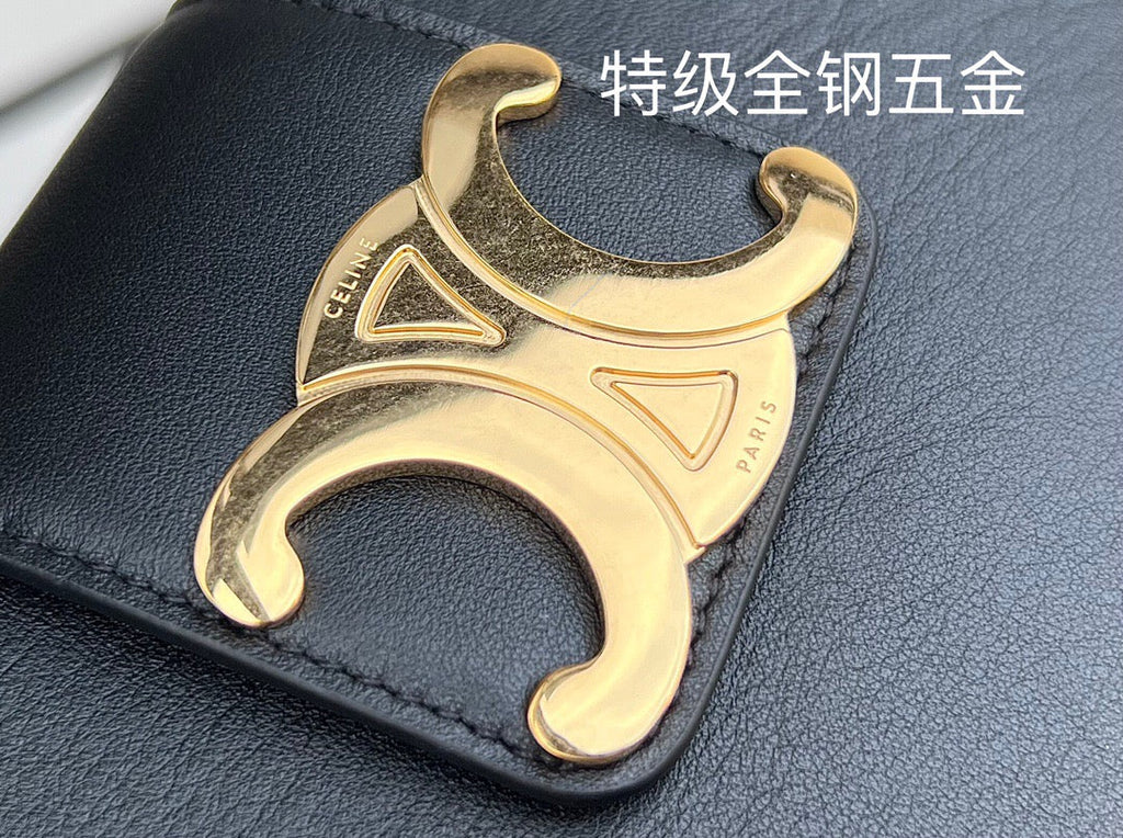 CEL Triomphe Hobo