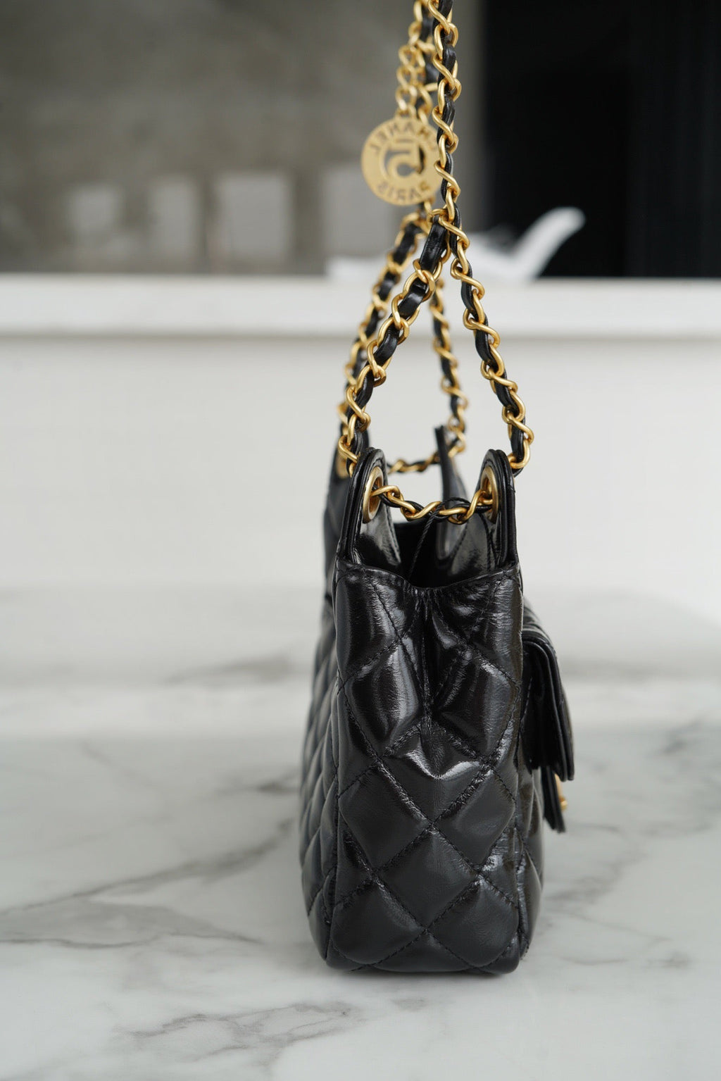 CHA 23C Hobo bag (small)