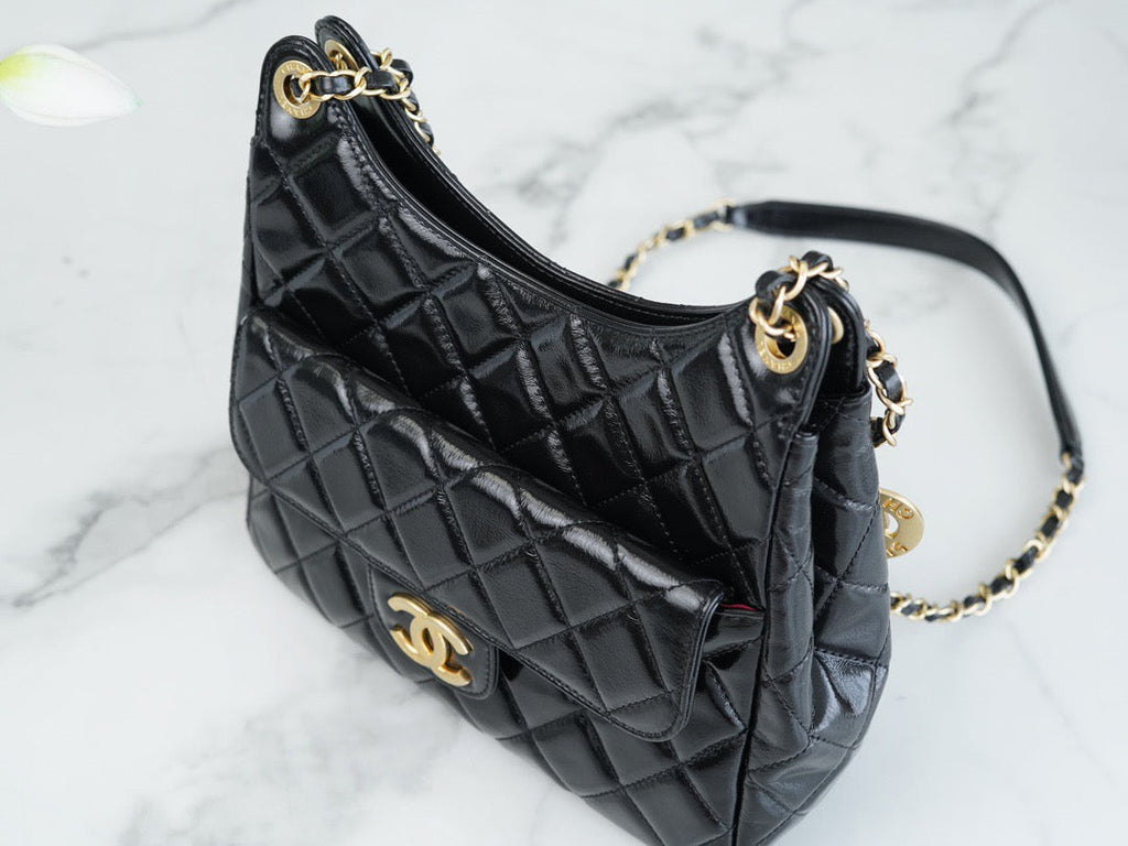 CHA 23C Hobo Bag
