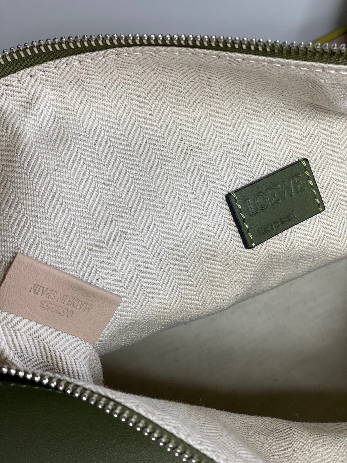 LO Messenger Bag