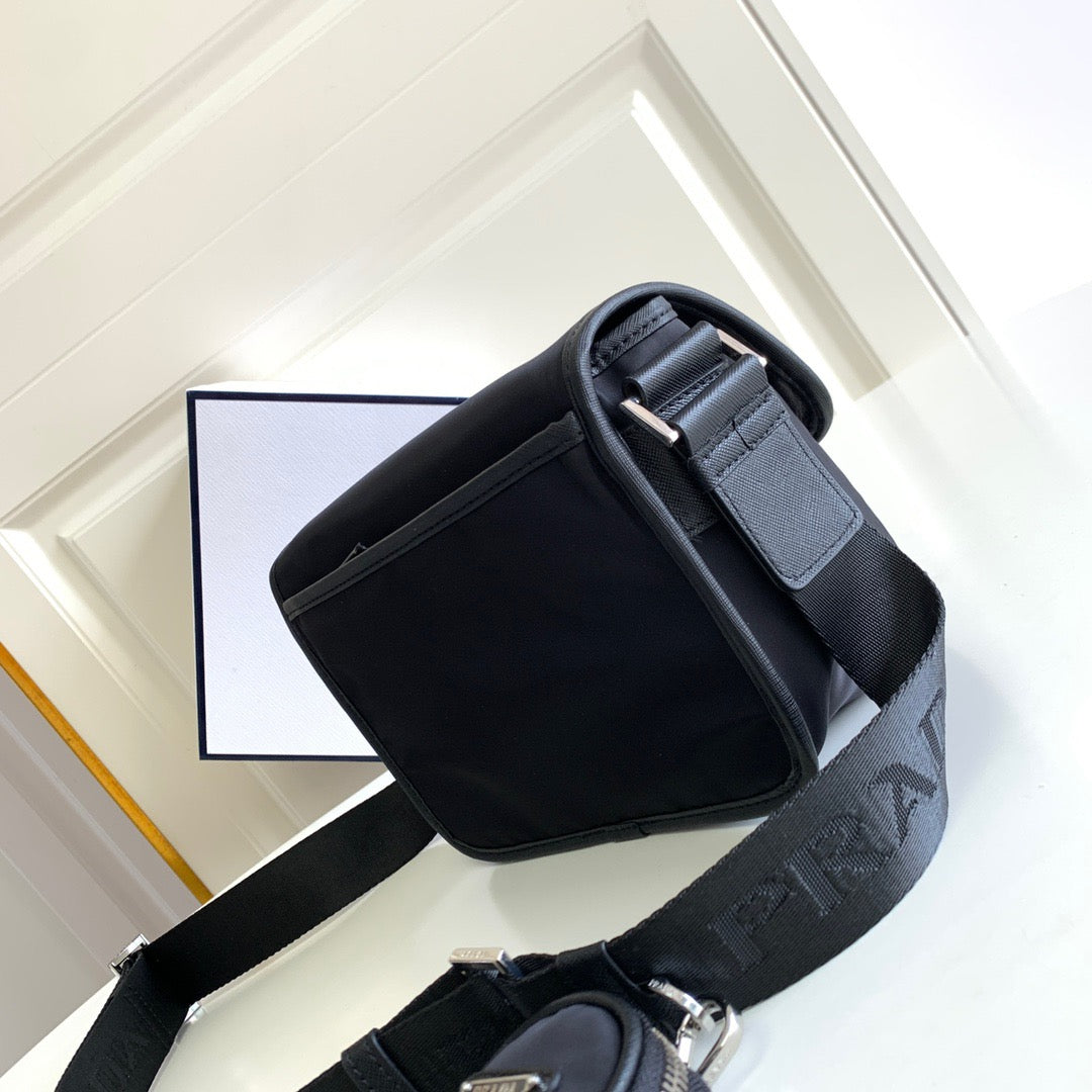 PRA Messenger Bag