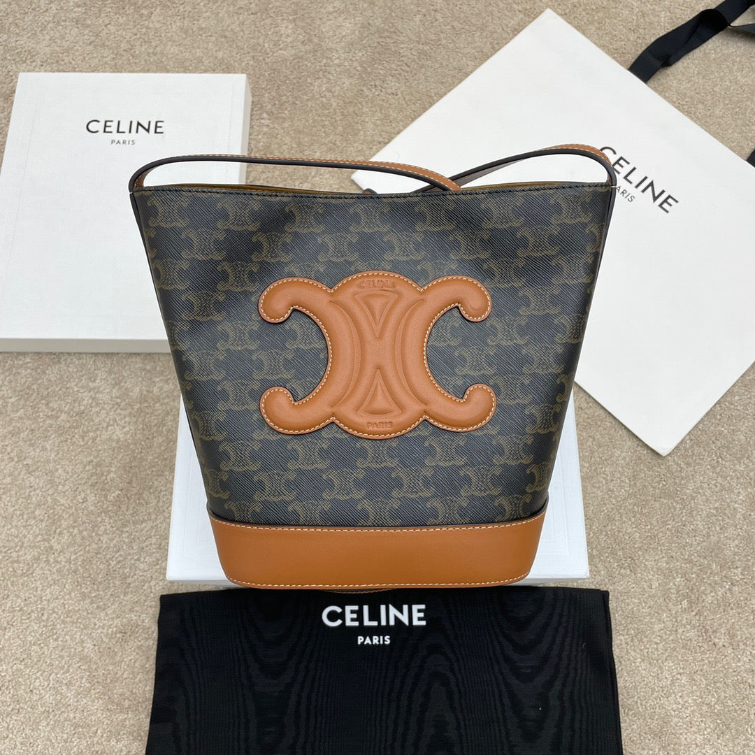 CEL Triomphe Bucket