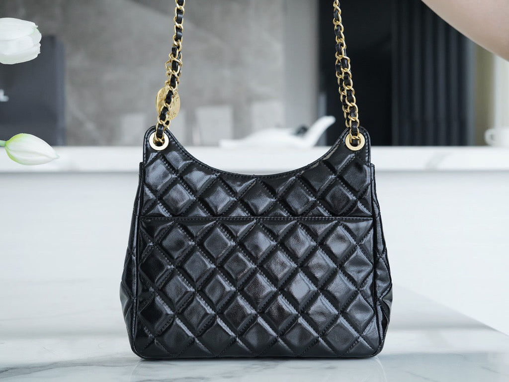 CHA 23C Hobo Bag