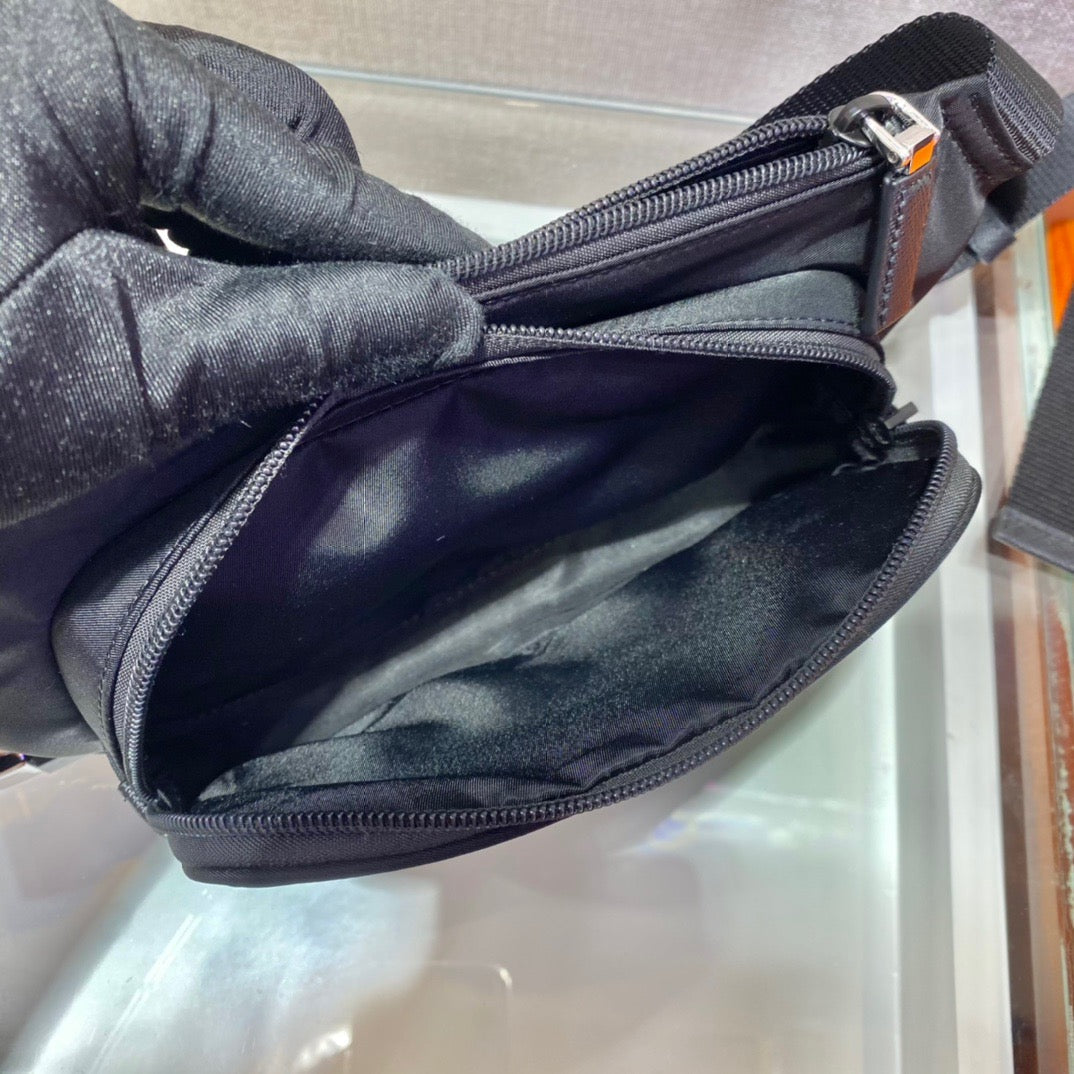 PRA Cross Body Bag