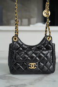 CHA 23C Hobo bag (small)