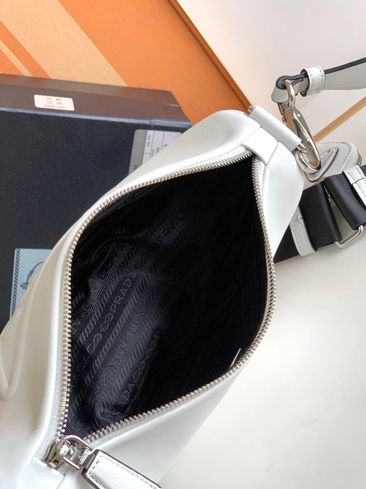 PRA Cross Body Bag