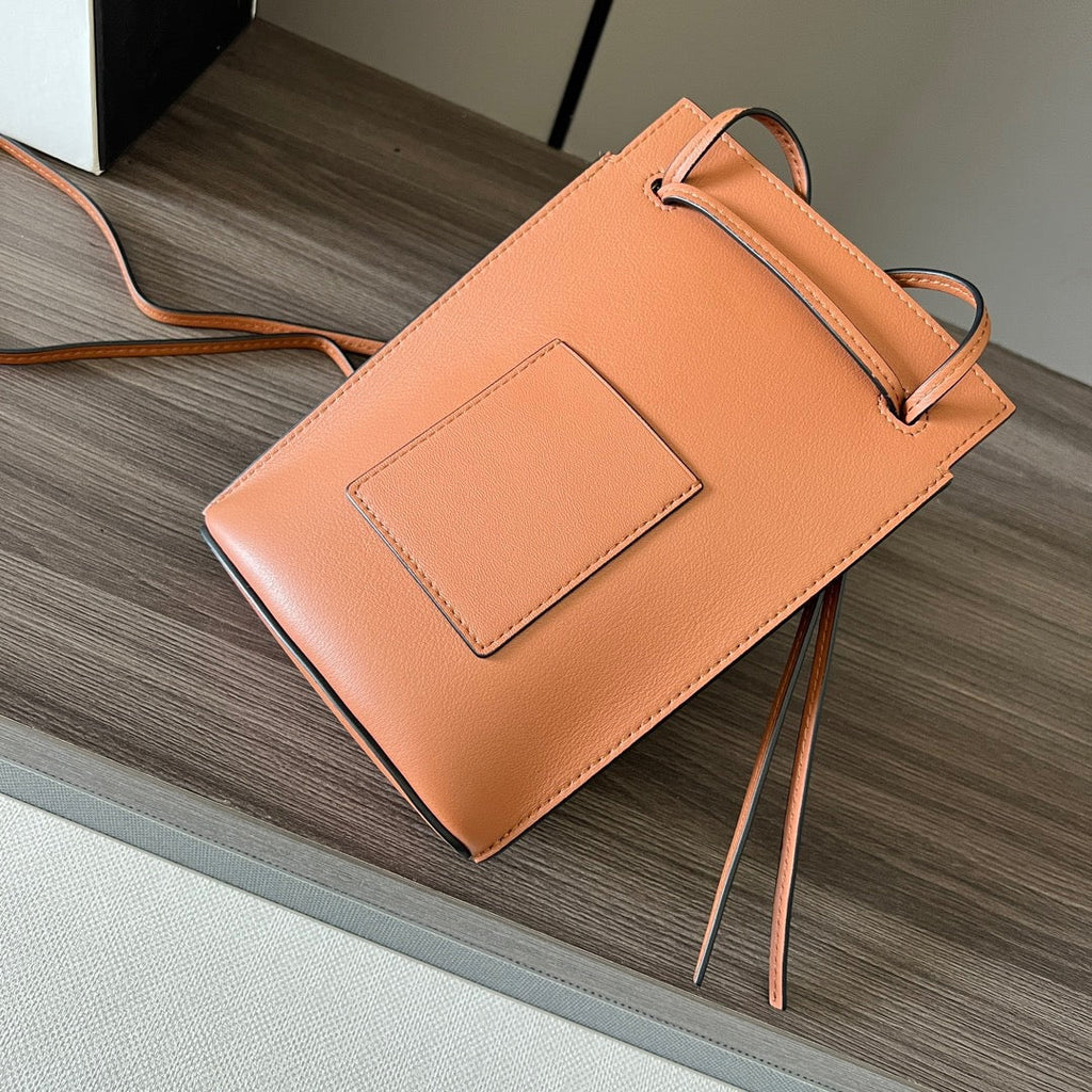 LO Sling Bag