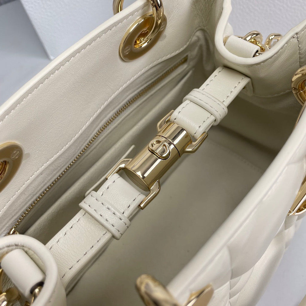 DIO Handbag