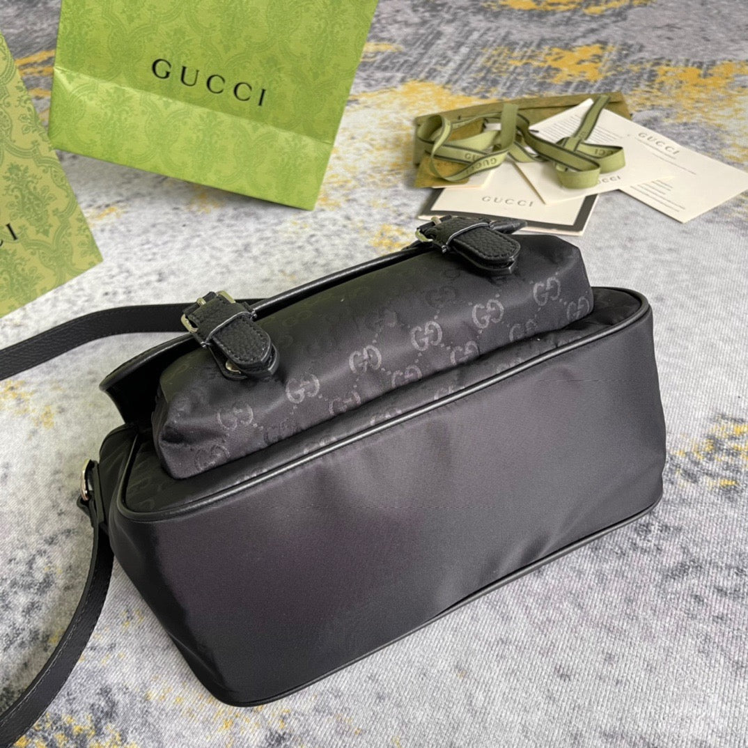 GUC Messenger Bag