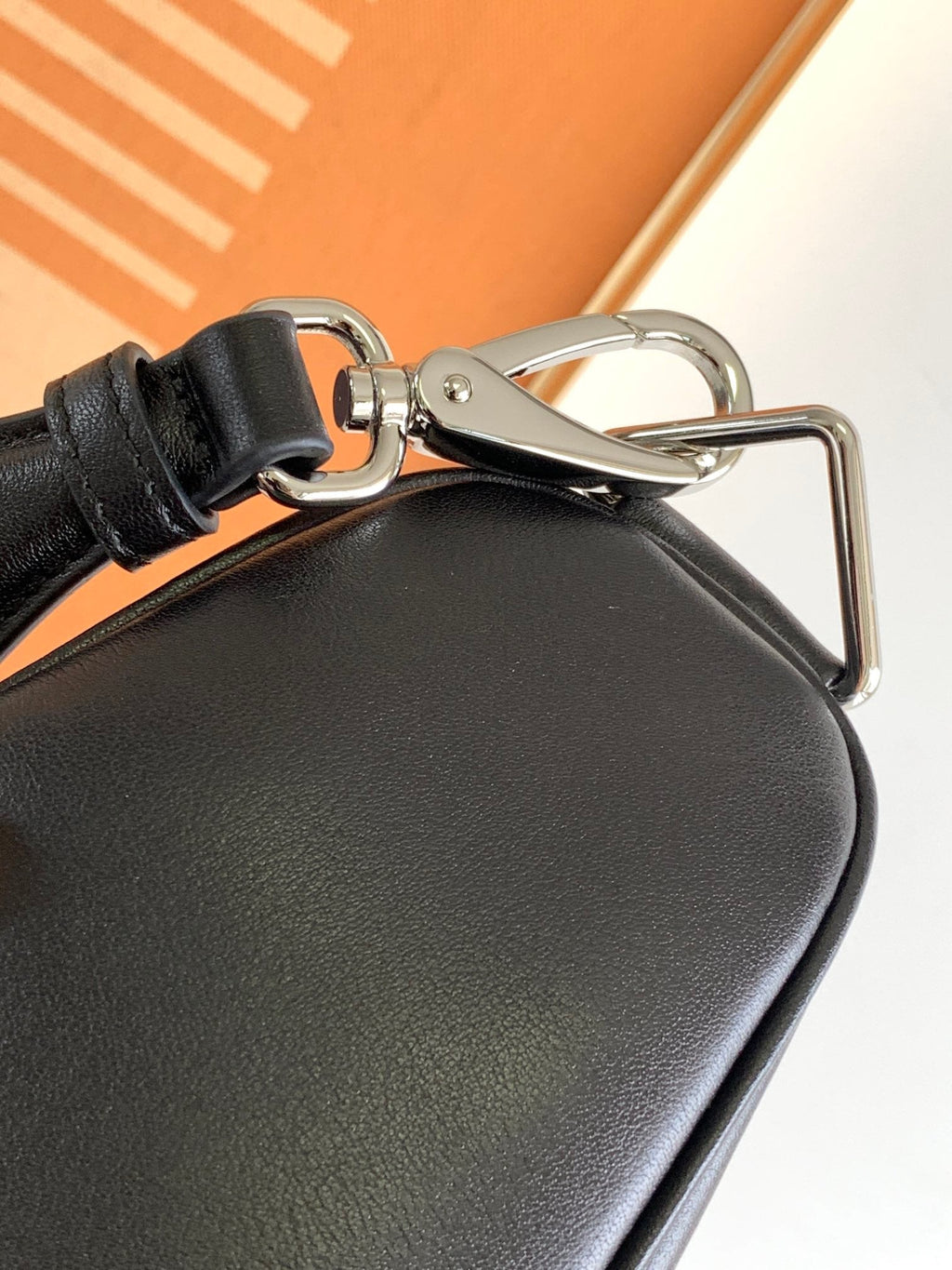 PRA Cross Body Bag