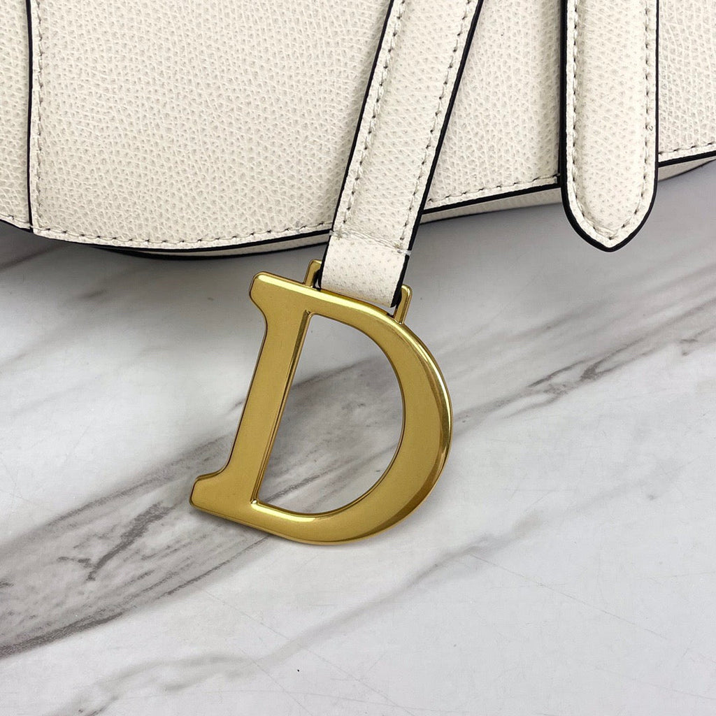 DIO Saddle