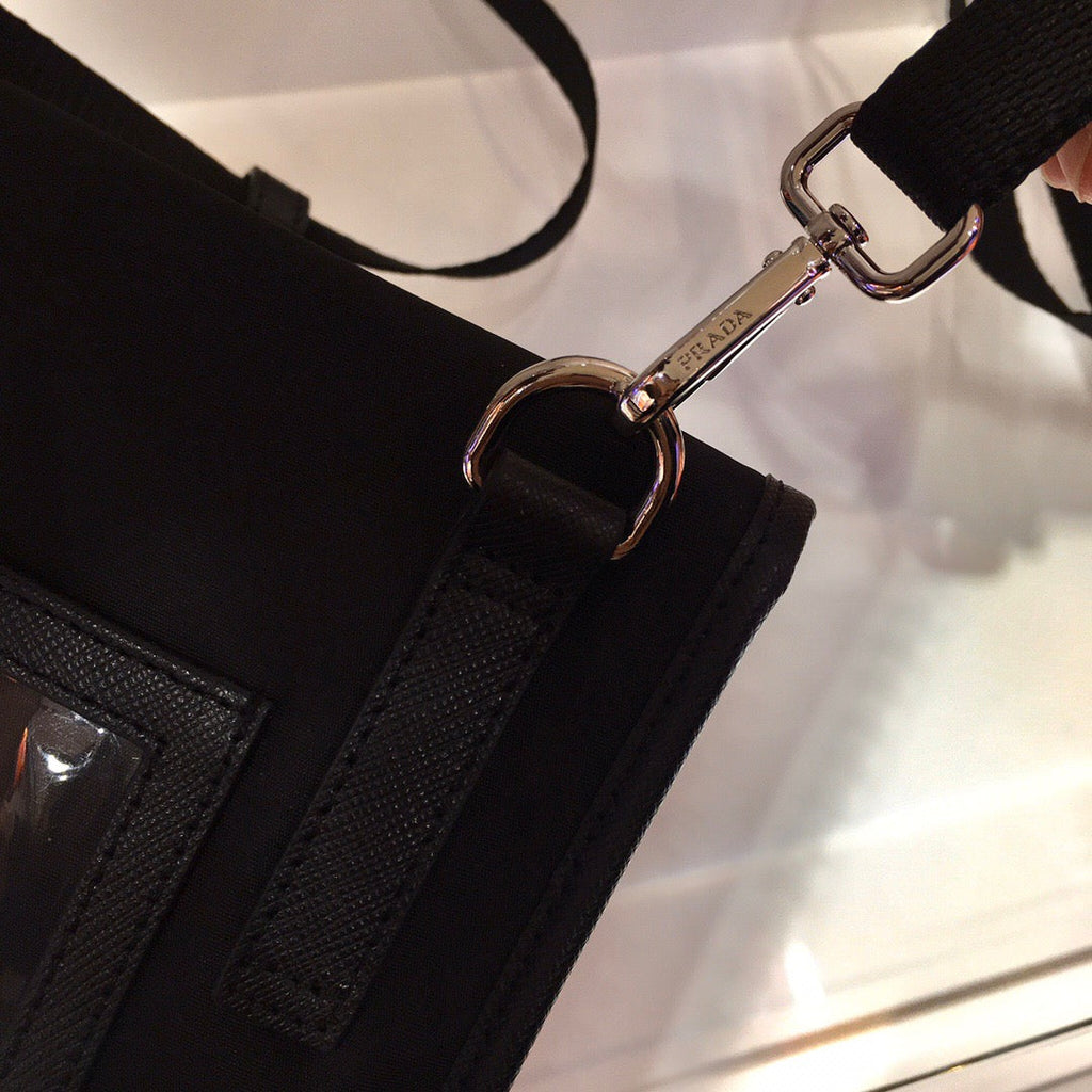 PRA Cross Body Bag