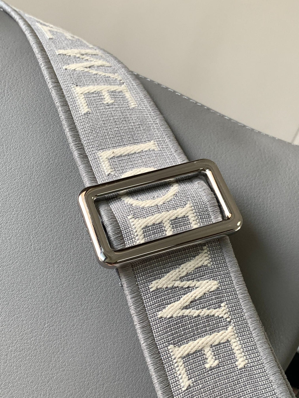 LO Messenger Bag