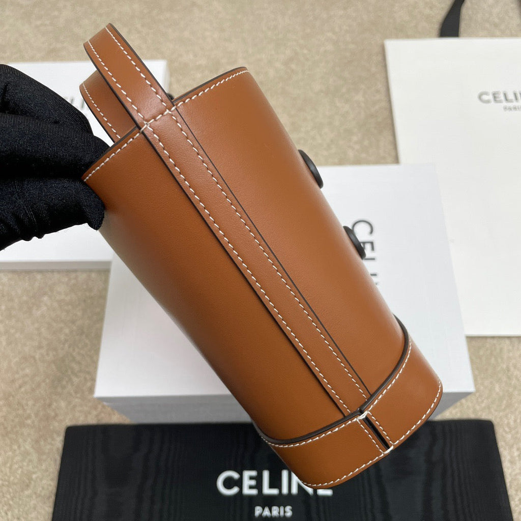 CEL Triomphe Bucket
